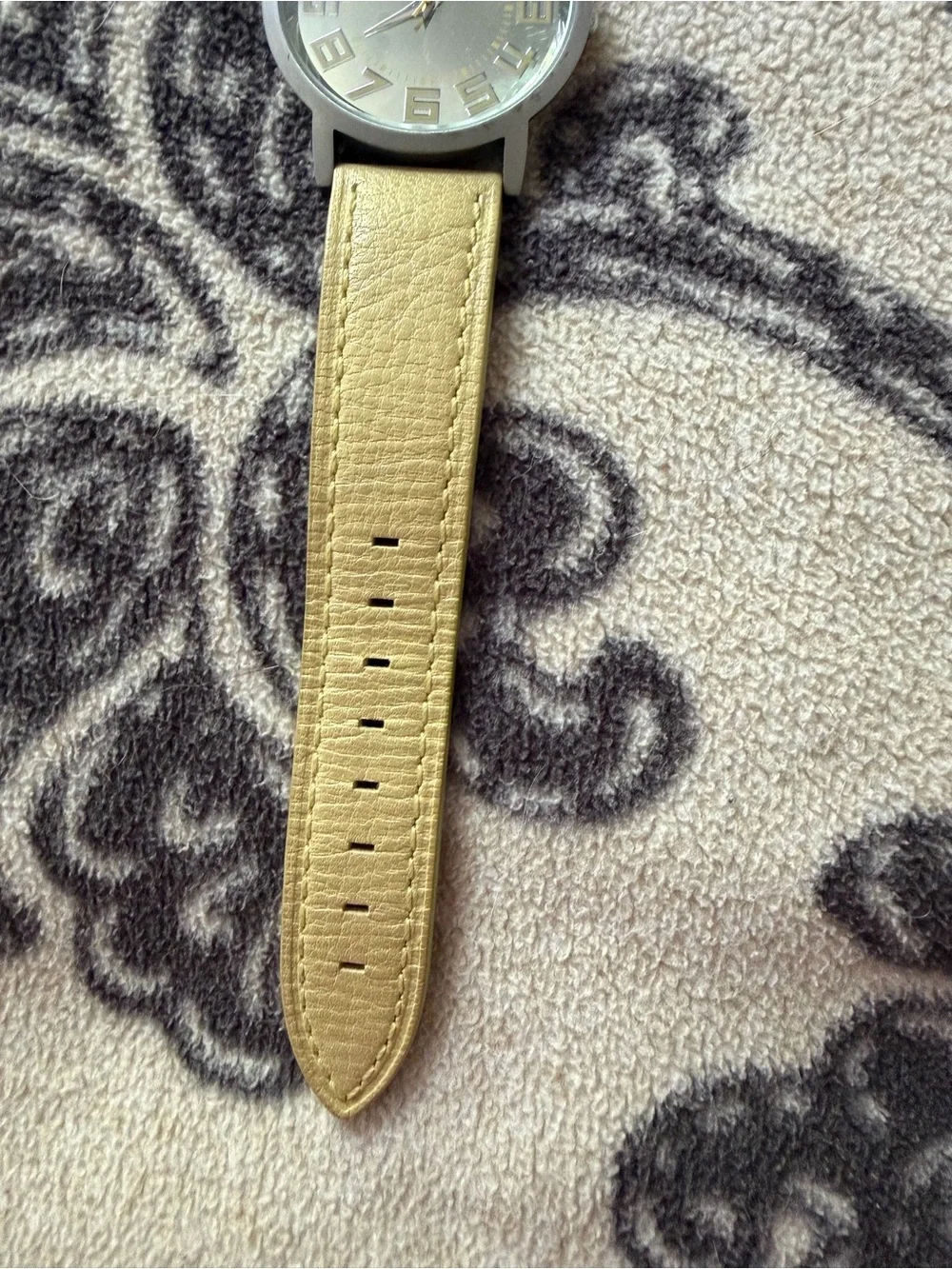 Yellow Leather Strap Wristwatch